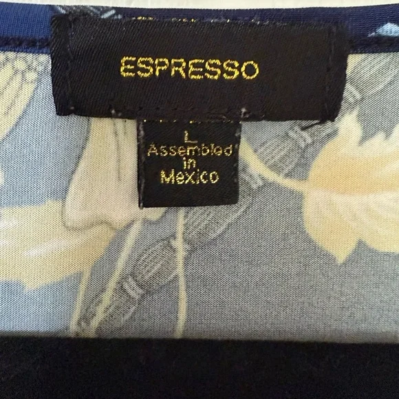 Espresso Navy and Yellow Floral Blouse - Picture 2 of 8